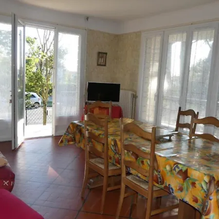 Maison Saint-georges-de-didonne, 5 Pieces, 9 Personnes - Fr-1-305-879